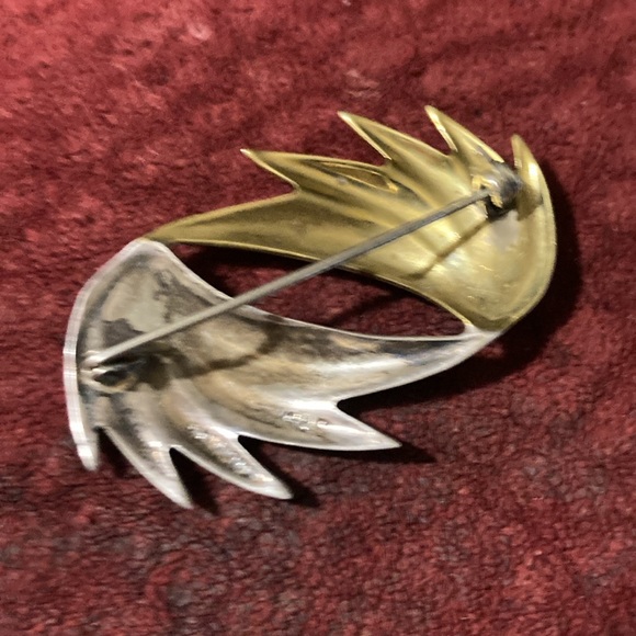 Pin from Mexico, vintage leaf or claw design - Picture 4 of 5